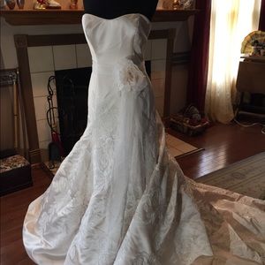 David Tutera Wedding Gown Style 216236 - Size 14